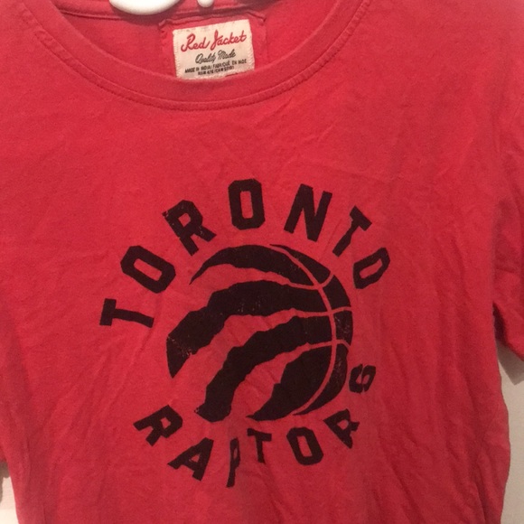Red Jacket Quality Made Ultra Soft Red and Black Toronto Raptors NBA Tshirt - Picture 4 of 4